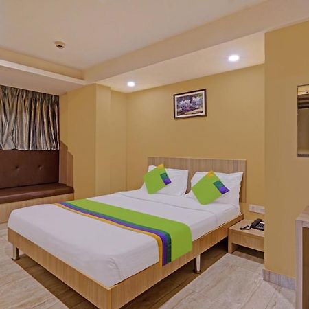 Treebo Fourth Avenue Hotel Csennai Kültér fotó