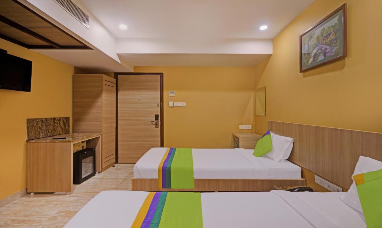 Treebo Fourth Avenue Hotel Csennai Kültér fotó