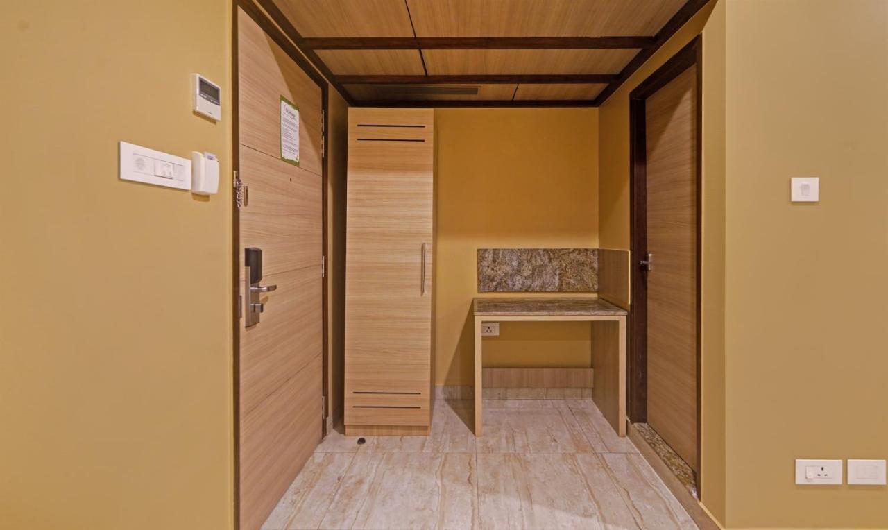 Treebo Fourth Avenue Hotel Csennai Kültér fotó