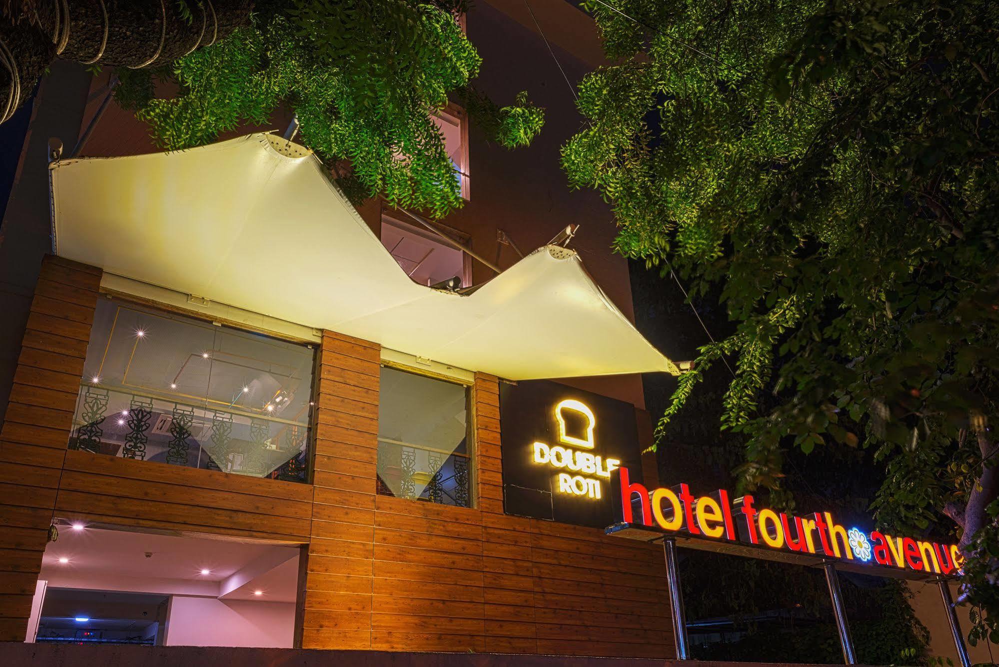 Treebo Fourth Avenue Hotel Csennai Kültér fotó