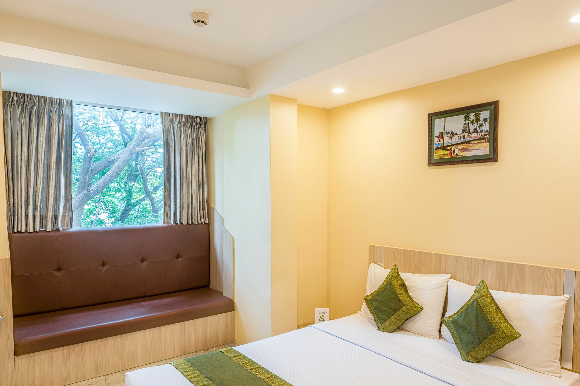 Treebo Fourth Avenue Hotel Csennai Kültér fotó