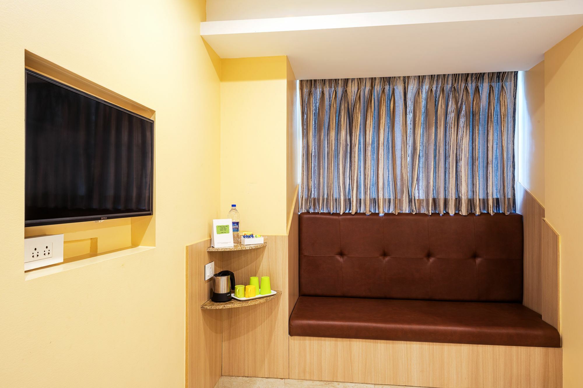 Treebo Fourth Avenue Hotel Csennai Kültér fotó