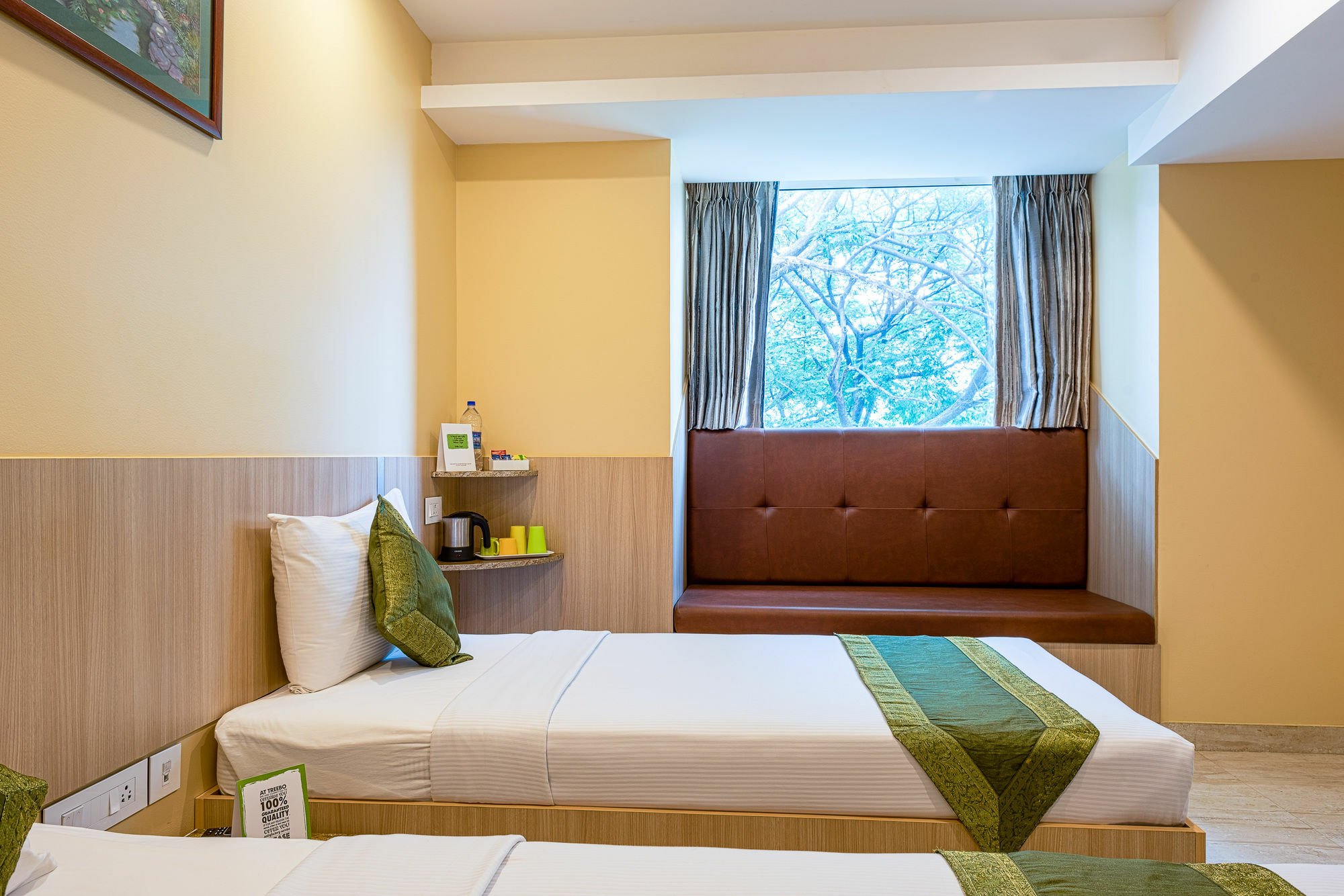 Treebo Fourth Avenue Hotel Csennai Kültér fotó
